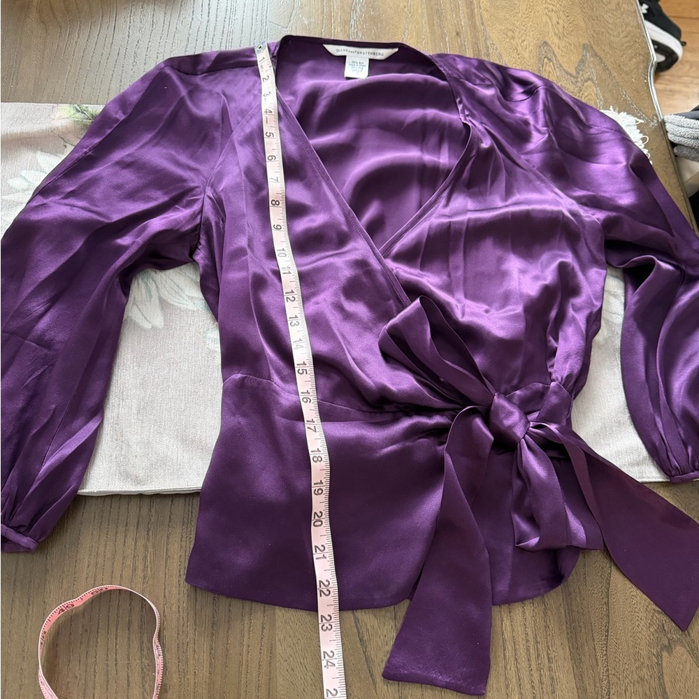 Diane Von Furstenberg 100% silk Purple Wrap Blouse 4 - Picture 14 of 16